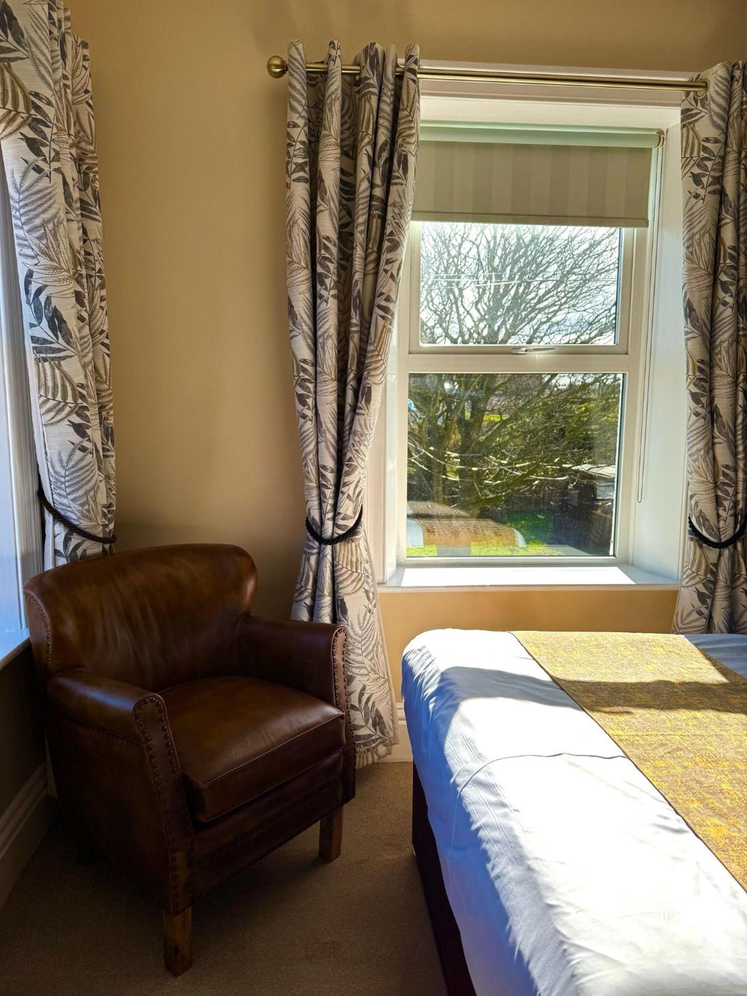The White House Inn - Whitby Ngoại thất bức ảnh