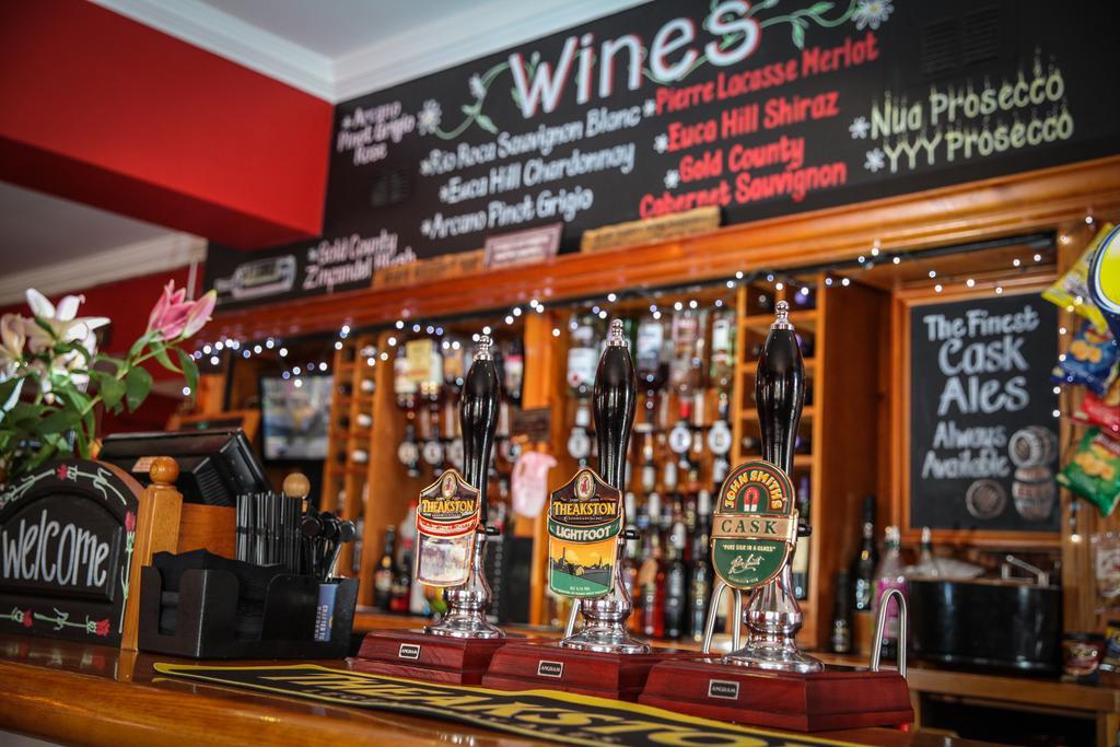 The White House Inn - Whitby Ngoại thất bức ảnh